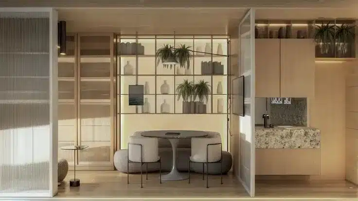 Projeto de escritório moderno com decoração vertical e espaço de descanso.